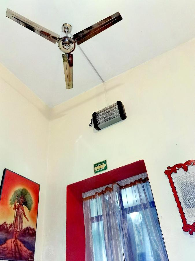 The Roof Backpackers Otel Guadalajara Dış mekan fotoğraf